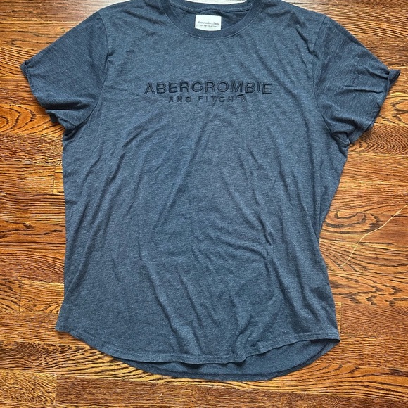 Abercrombie & Fitch Blue Short Sleeve Tee - Picture 1 of 3